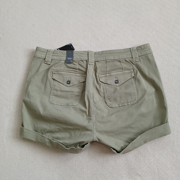 torrid ♡ military twill green short - Picture 6 of 9